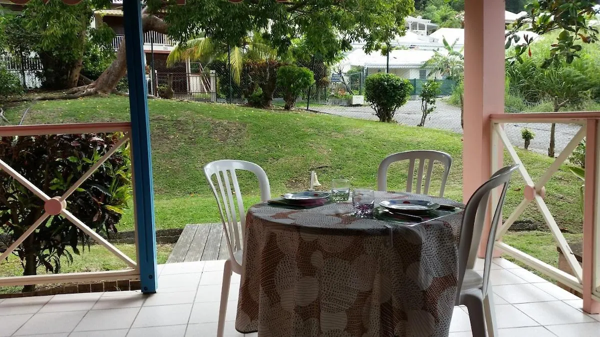 Le Pilibo, Quiet, Pool, Beach 5 Min Walk Sainte-Anne