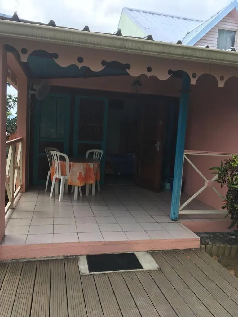 Apartment Le Pilibo, Quiet, Pool, Beach 5 Min Walk Sainte-Anne